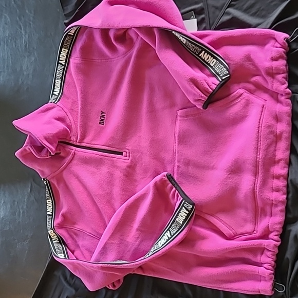 NWT DKNY Fuscia Polar Fleece Sweater 1X - Picture 7 of 9
